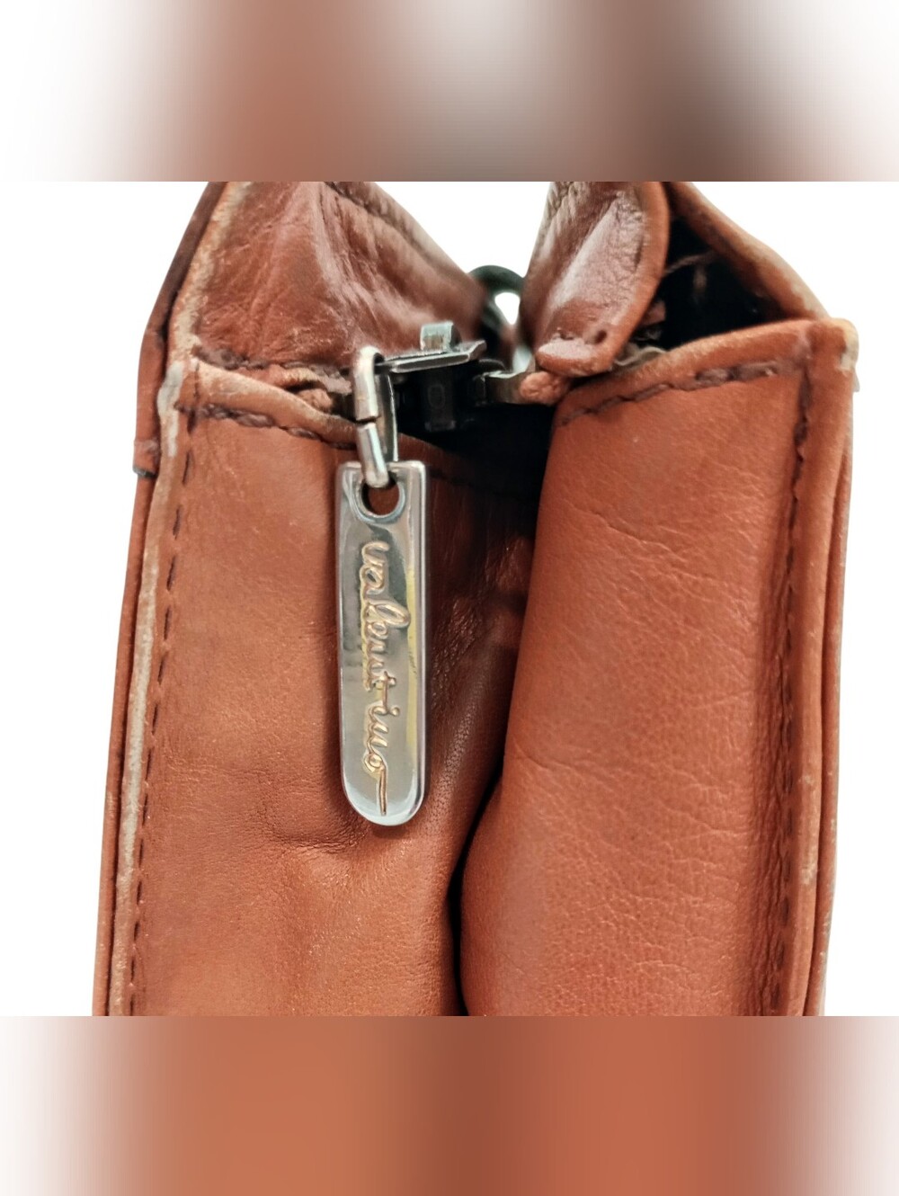 Valentino Garavani Vintage Leather Clutch Project Bag - Picture 10 of 16